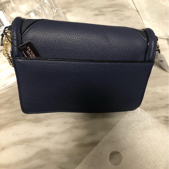 Victoria’s Secret purse. Can be used as a cross body or shoulder - Picture 5 of 5